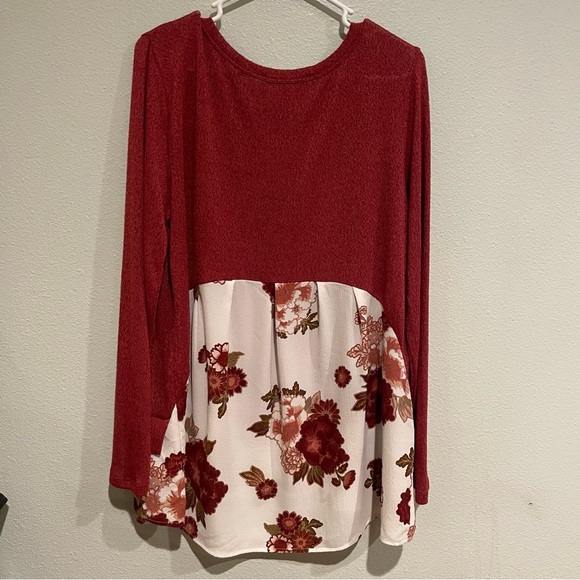 Valerie Steven Mixed Media Deep Red Blouse.  Size L - Picture 4 of 5